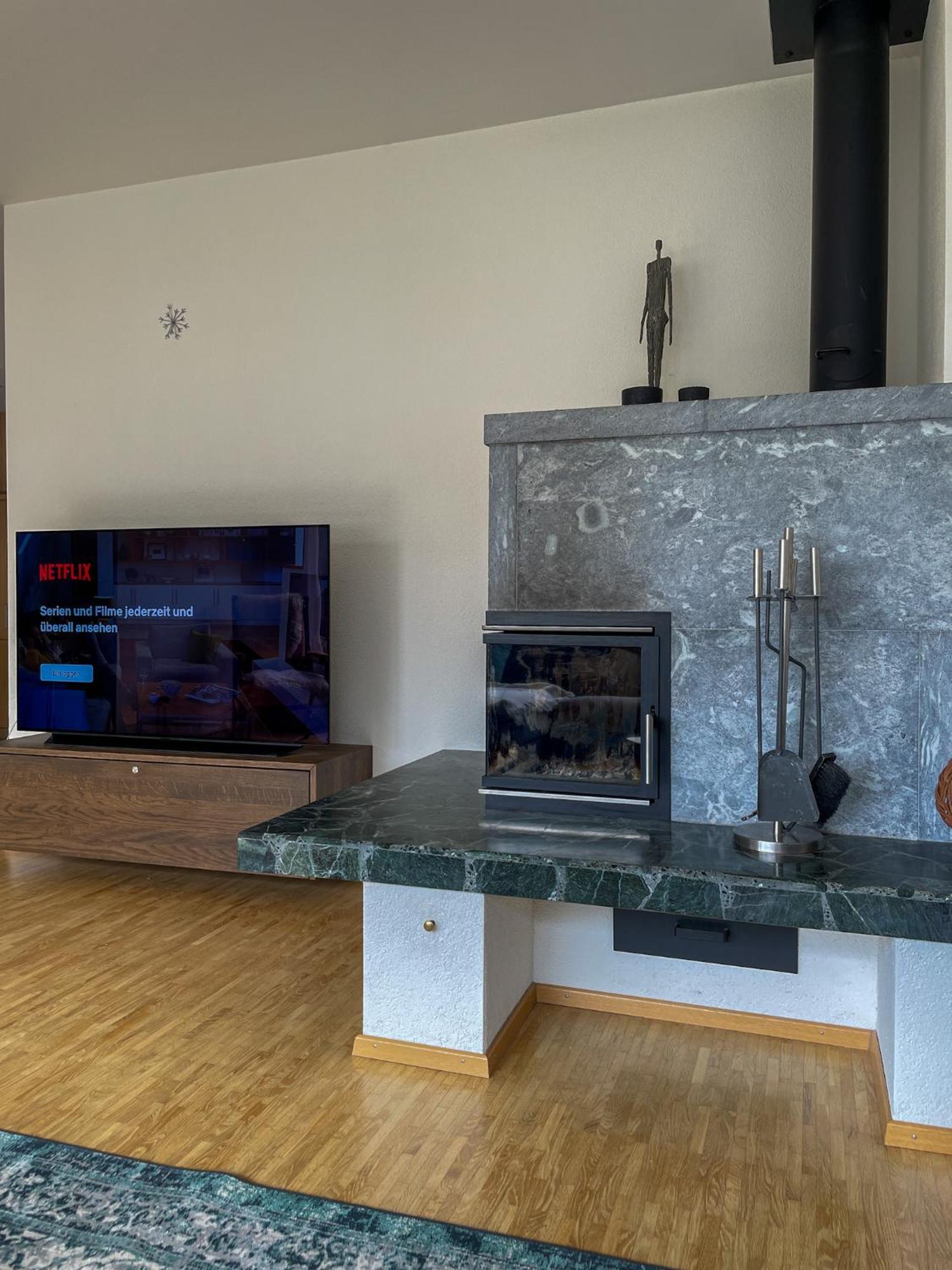 Top Modernes Apartment Im Herzen Von Andermatt Balkon & Bergblick Dış mekan fotoğraf