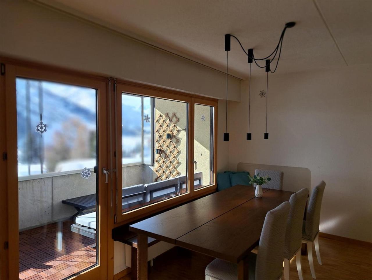 Top Modernes Apartment Im Herzen Von Andermatt Balkon & Bergblick Dış mekan fotoğraf